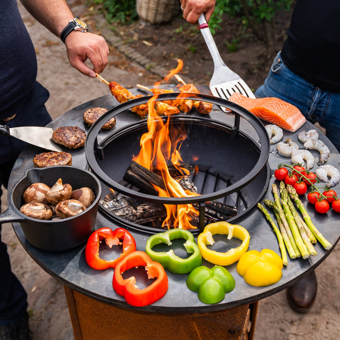 BBQ Vuurschaal Grill Cortenstaal 8mm Camarada 2.0 - Met pook houtopslag Ø70cm