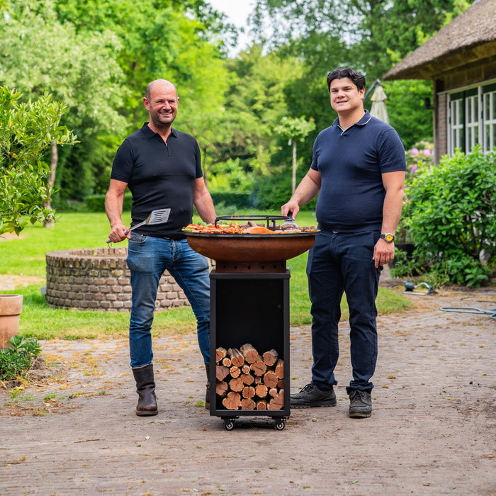 BBQ Vuurschaal Grill Cortenstaal Blackline 8mm Camarada 2.0 - Met pook en houtopslag Ø70cm