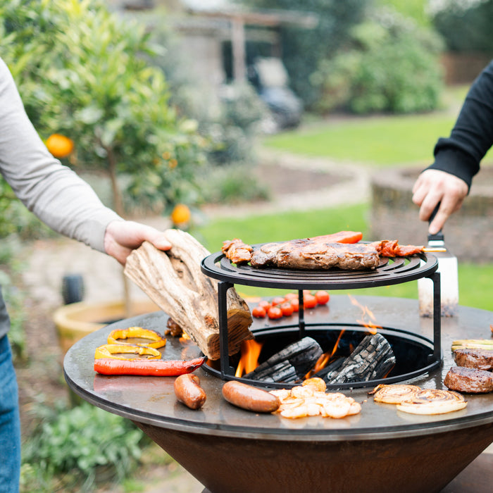 BBQ Vuurschaal Grill Compañero XXL Cortenstaal 2.0 - Met hoes en houtopslag Ø80cm